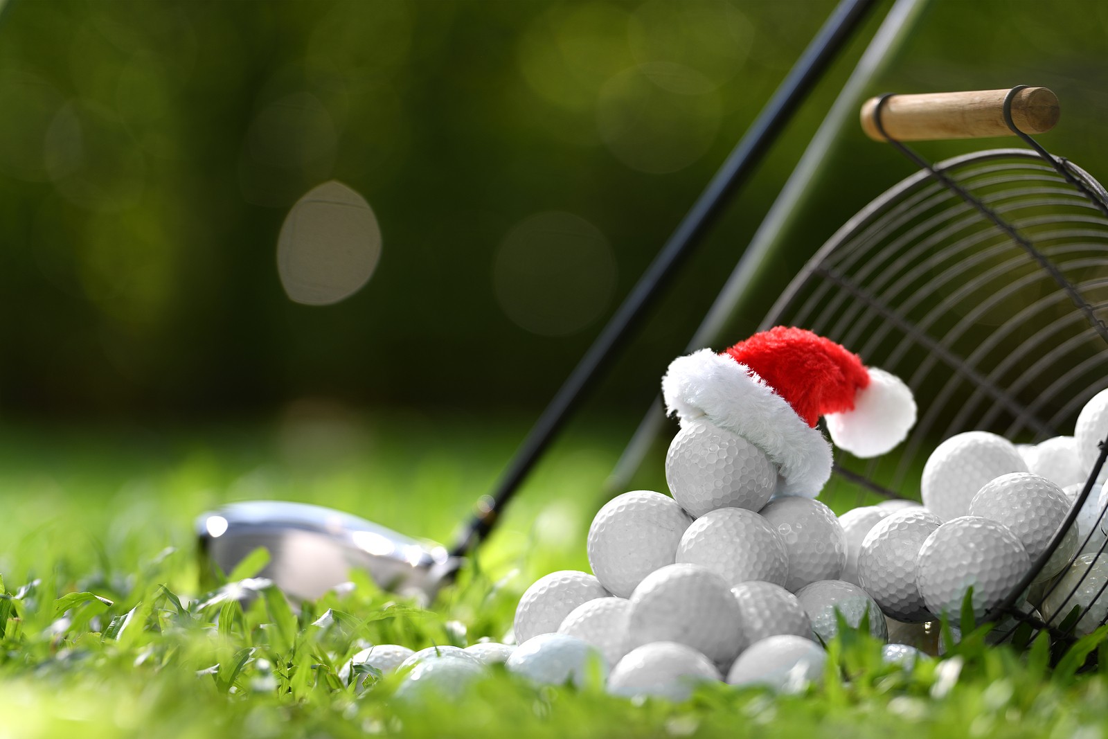 holiday-gift-ideas-for-golfers