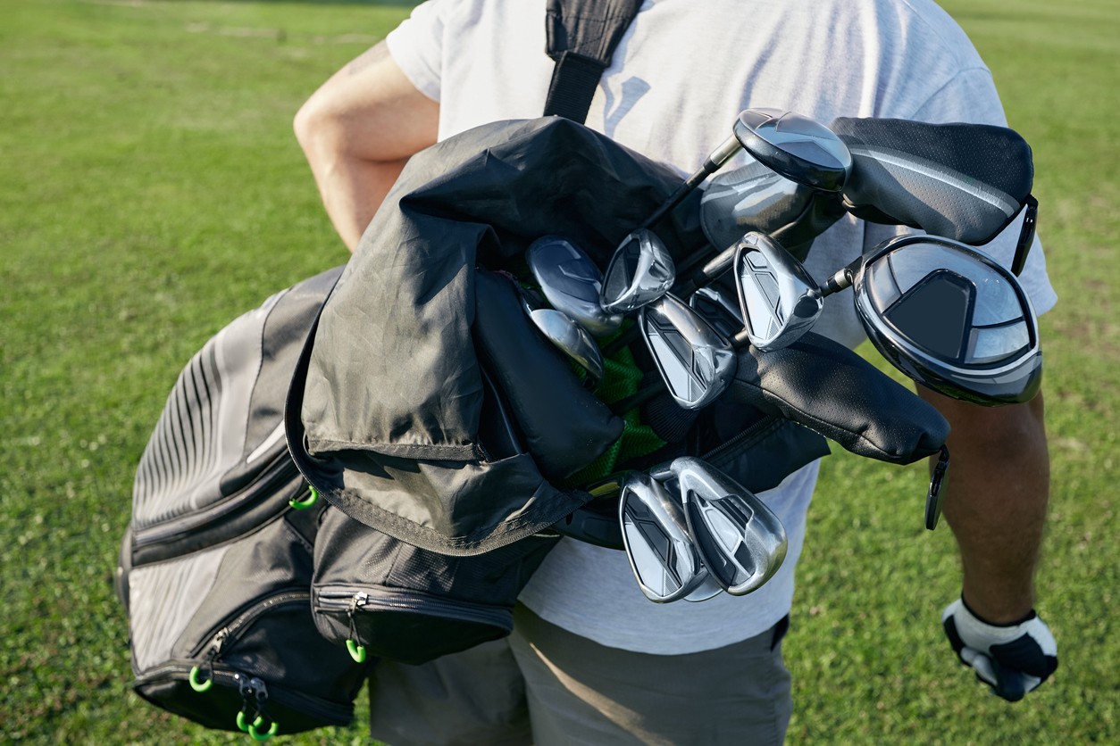 carrying-a-golf-bag-of-clubs