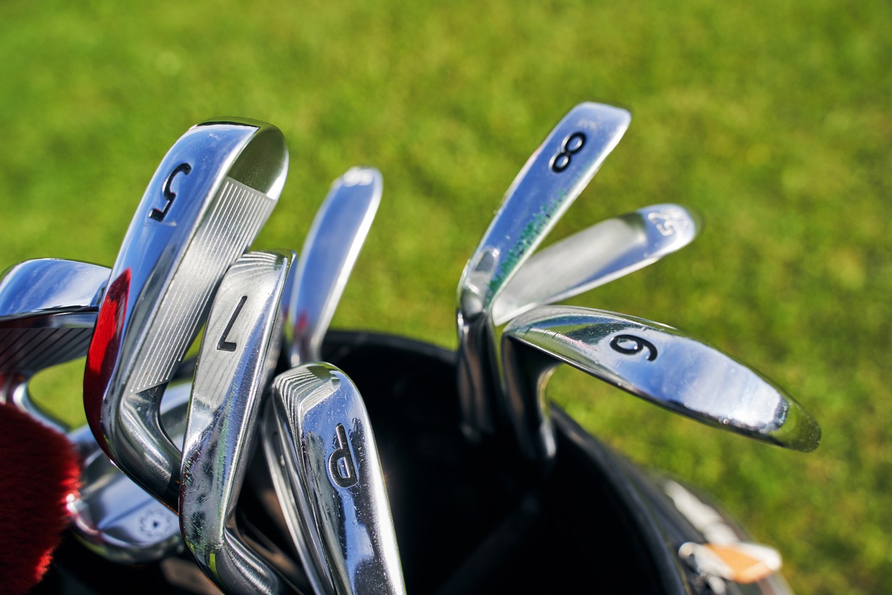 set-of-golf-irons