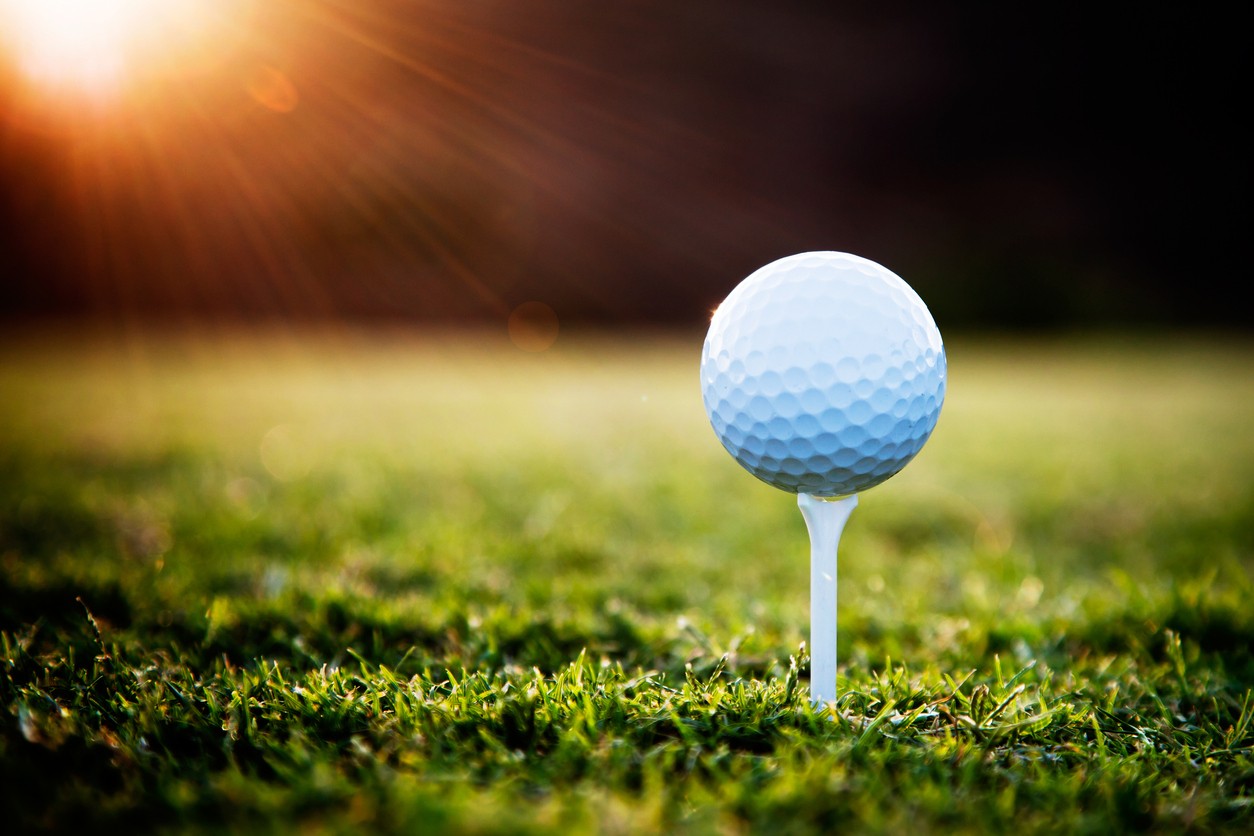 golf-ball-in-evening-light